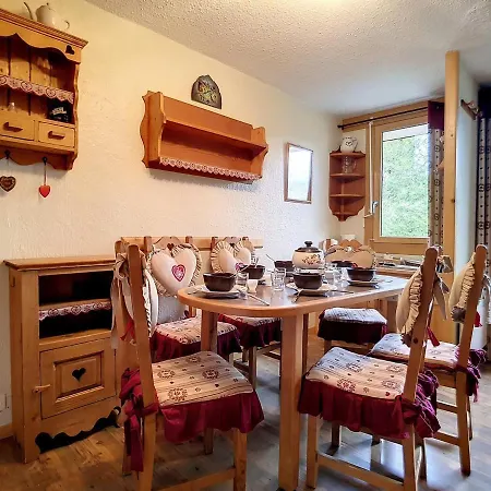 Skis Aux Pieds A Reberty 1850 Avec Balcon, 2 Pieces, 4eme Etage, Bord De Piste - Fr-1-344-826 Apartment *